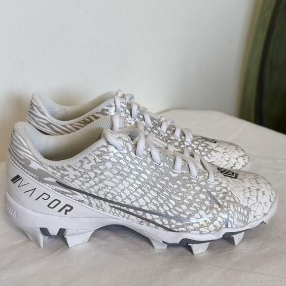 Nike Other - Nike Vapor Edge Shark Soccer Cleats Kids White/Grey – Size 4Y